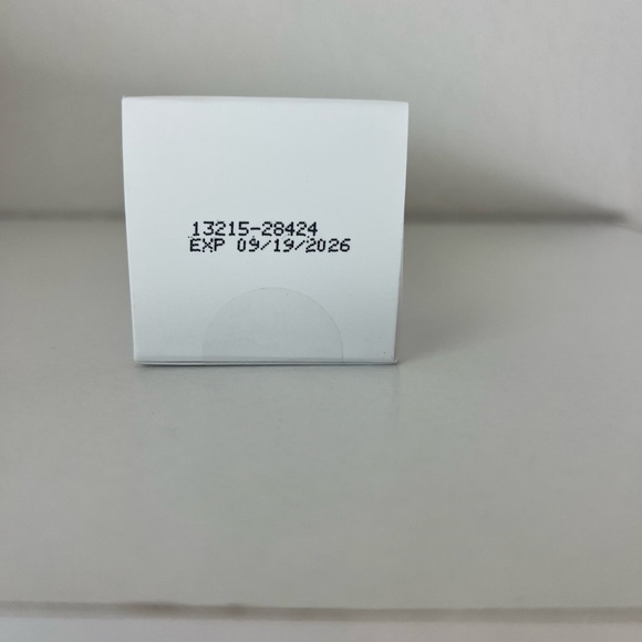 ALO Yoga Wellness System Box - Picture 5 of 7